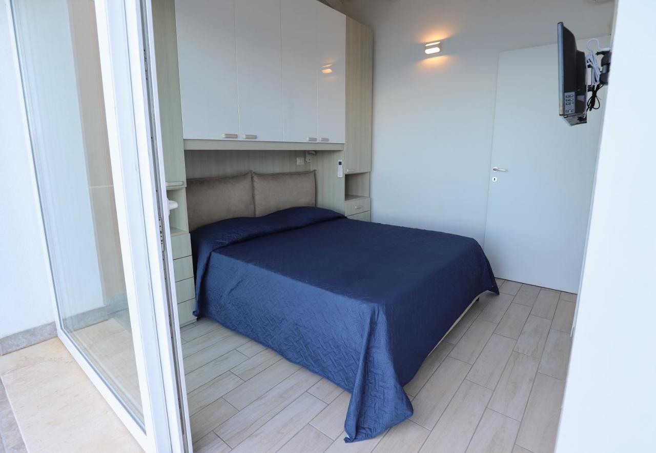 Barbara'S House - Sardinia Apartment กัสเตลซาร์โด ภายนอก รูปภาพ
